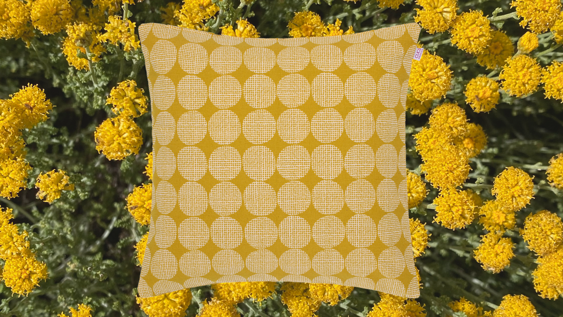 Camomila:  un estampado inspirado en el paisaje de Menorca